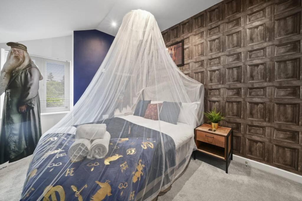 No.1 Property- The Most Magical Staycation Villa Oxford